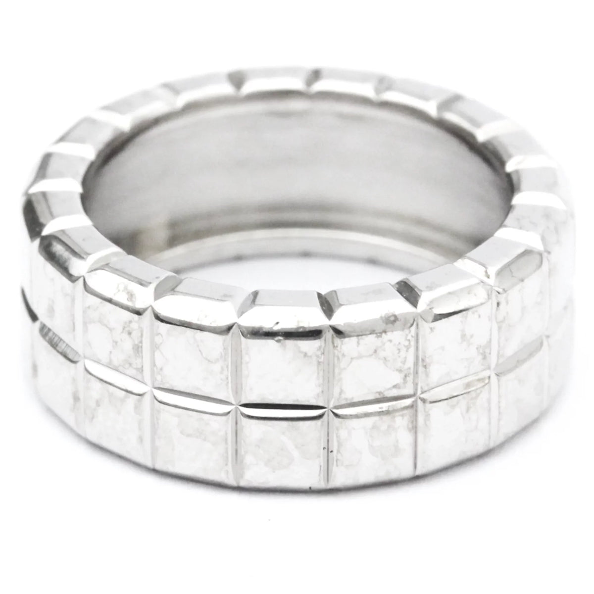 Pre-Owned Chopard Ice Cube 82/3790 White Gold (18K) Fashion Diamond Band Ring (Good)