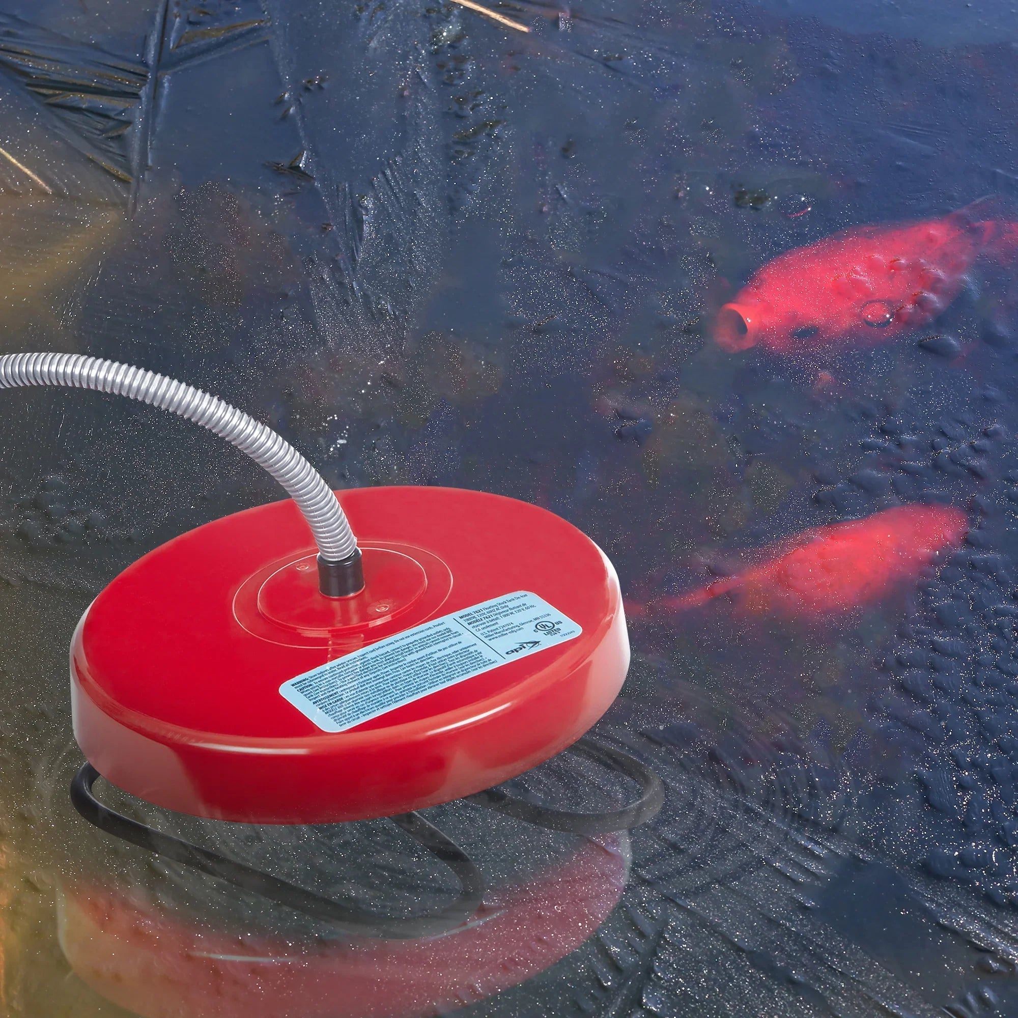 API 1000 Watt Thermostatic Winter Floating Stock Tank Deicer & Heater, Red