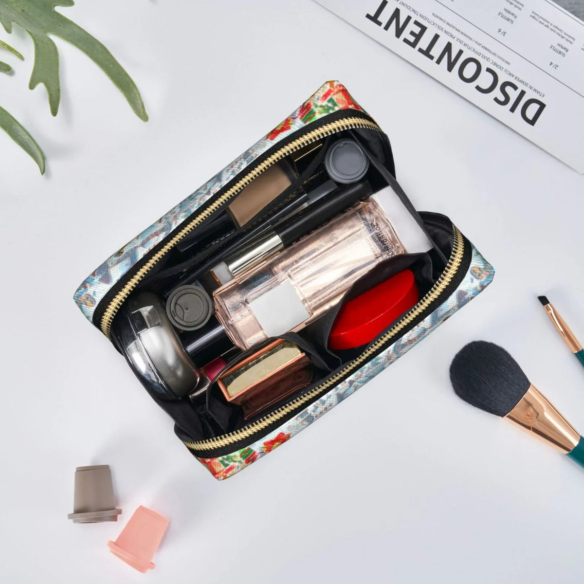 The Grinch Christmas Adventures Cosmetic Bag Makeup Organizer Leather Portable Pouch Gift Travel Toiletry Bag Storage Purse