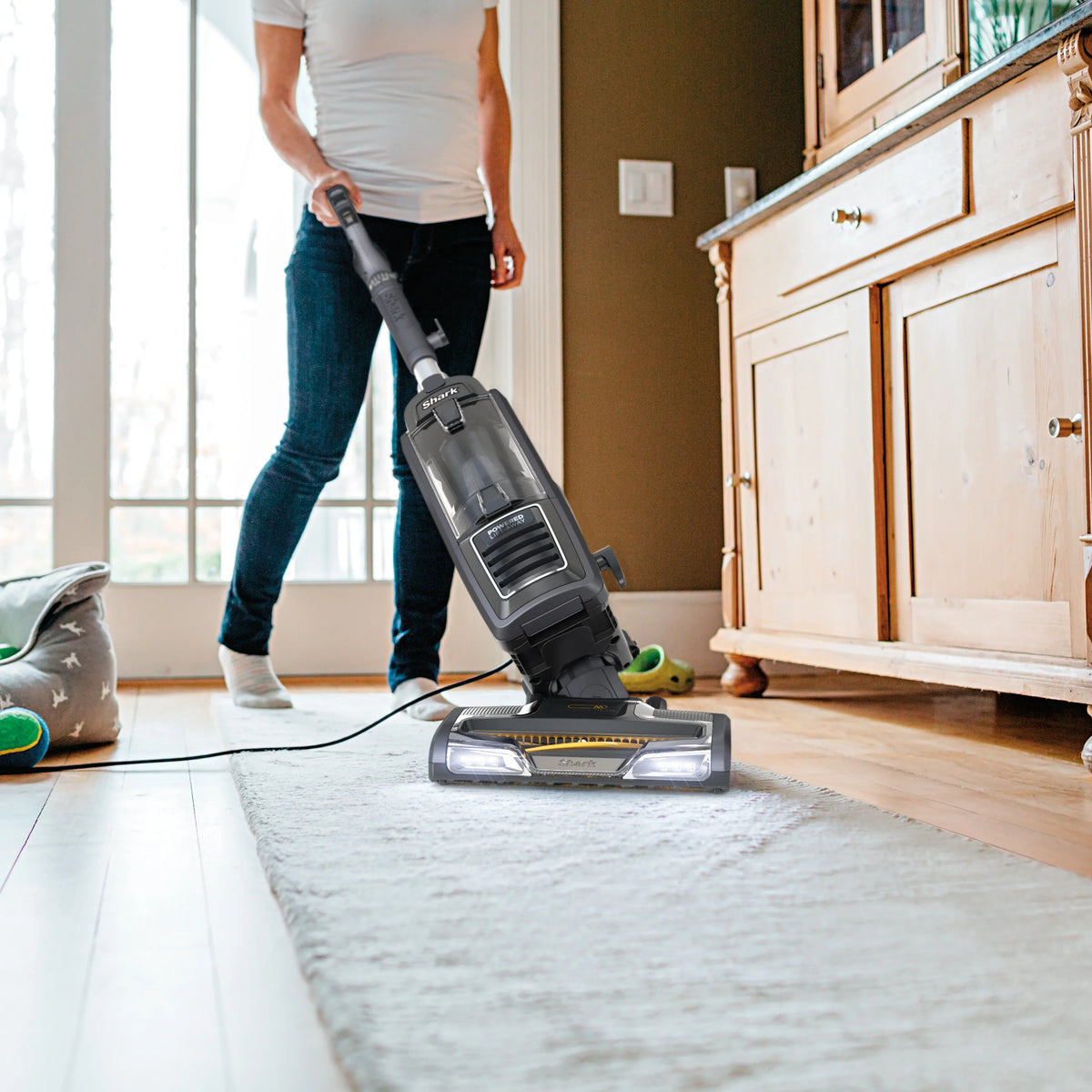 Shark Rotator Powered Lift-Away Speed with Self-Cleaning Brushroll Upright Vacuum, ZU621